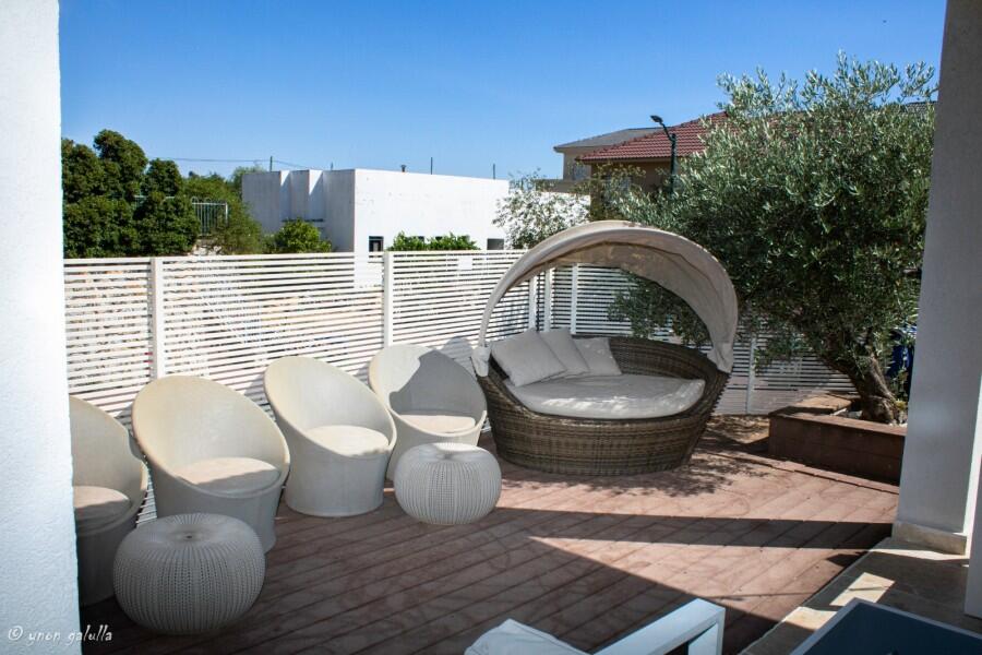 אחוזת בר יוחאי צפון  17  נופש - וי פור ויקיישן - V for Vacation