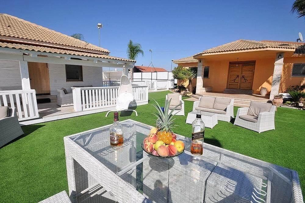 אחוזת בר דרום  3  נופש - וי פור ויקיישן - V for Vacation