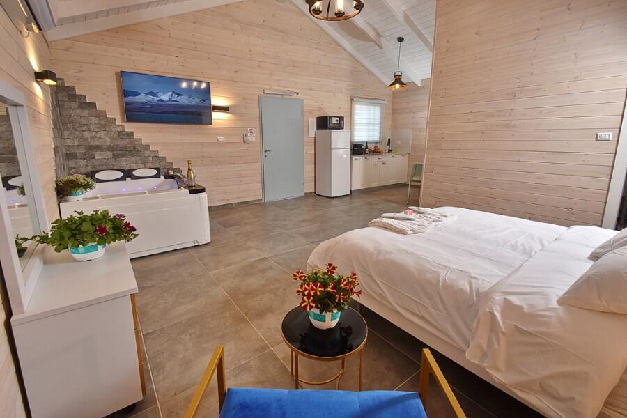 נחלים בקתות בטבע צפון  22  נופש - וי פור ויקיישן - V for Vacation