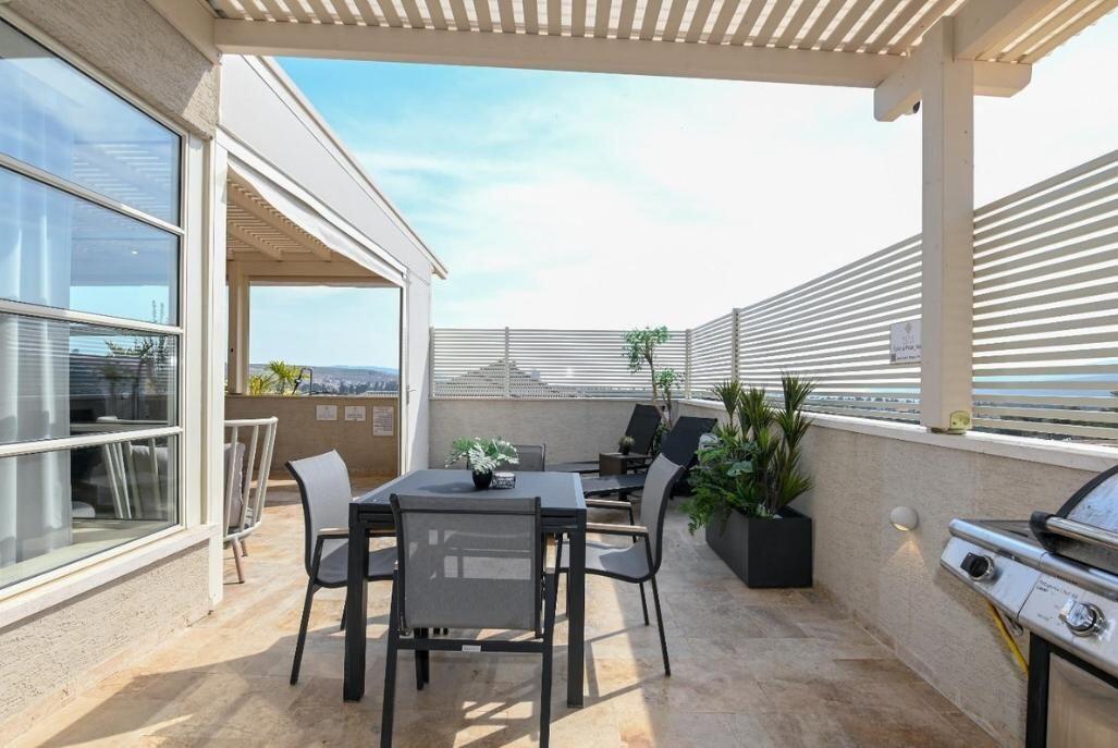 Peak Boutique Suites - סוויטות פיק צפון  36  נופש - וי פור ויקיישן - V for Vacation