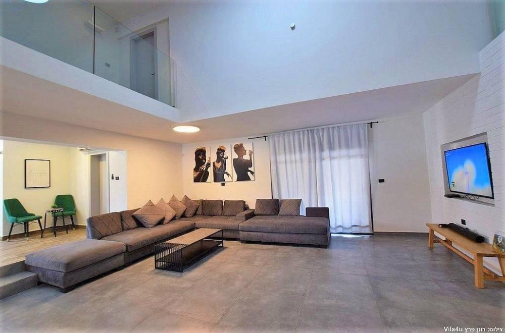 וילה קאסה רויאל צפון  26  נופש - וי פור ויקיישן - V for Vacation