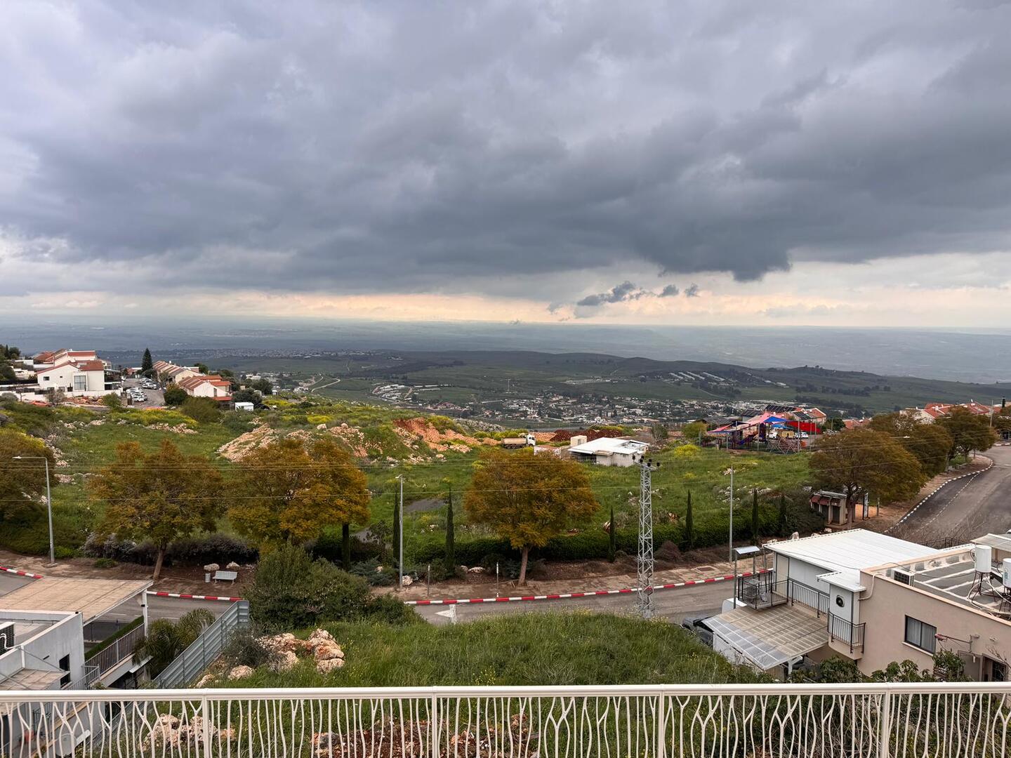 וילה סאן לייט - Sun Light צפון  10  נופש - וי פור ויקיישן - V for Vacation