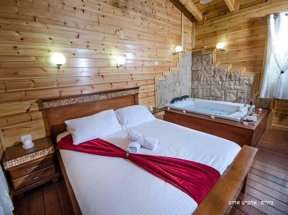 הבקתות של סיוון צפון  7  נופש - וי פור ויקיישן - V for Vacation