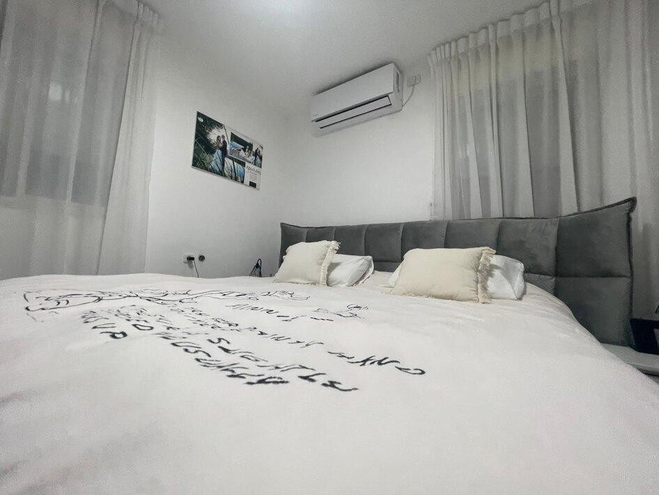 הולידיי בוטיק דרום  10  נופש - וי פור ויקיישן - V for Vacation