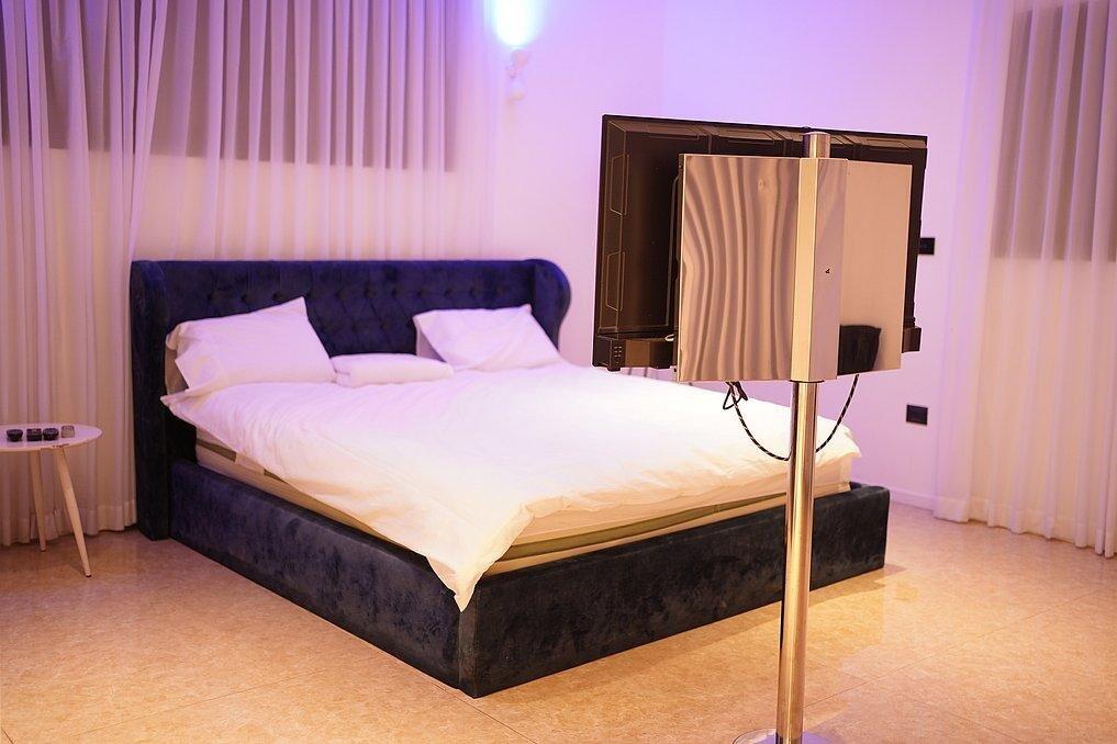 אחוזת וילוקס - Vilux מרכז  28  נופש - וי פור ויקיישן - V for Vacation