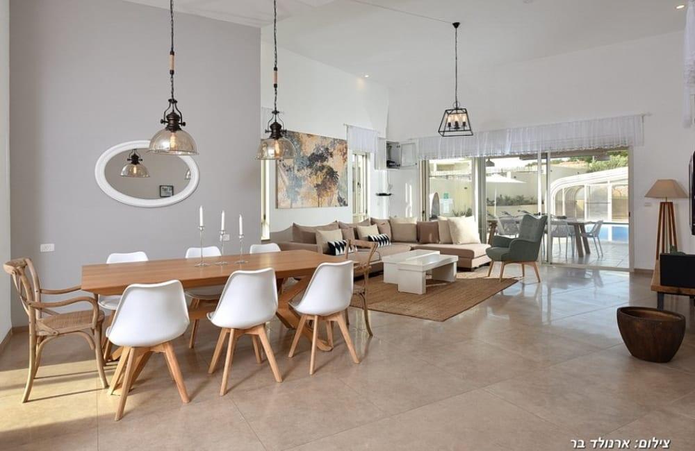 וילה רומיליה האוס צפון  10  נופש - וי פור ויקיישן - V for Vacation