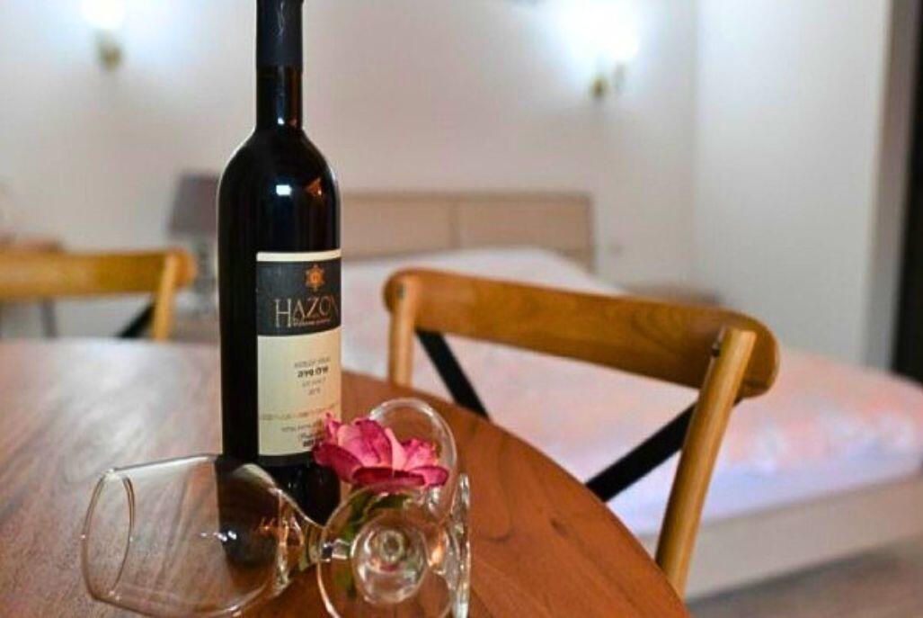 אחוזת שלמה צפון  9  נופש - וי פור ויקיישן - V for Vacation