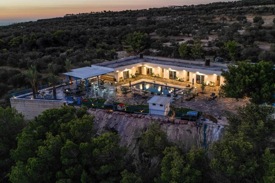 אחוזת מיקונוס ירכא צפון  21  נופש - וי פור ויקיישן - V for Vacation