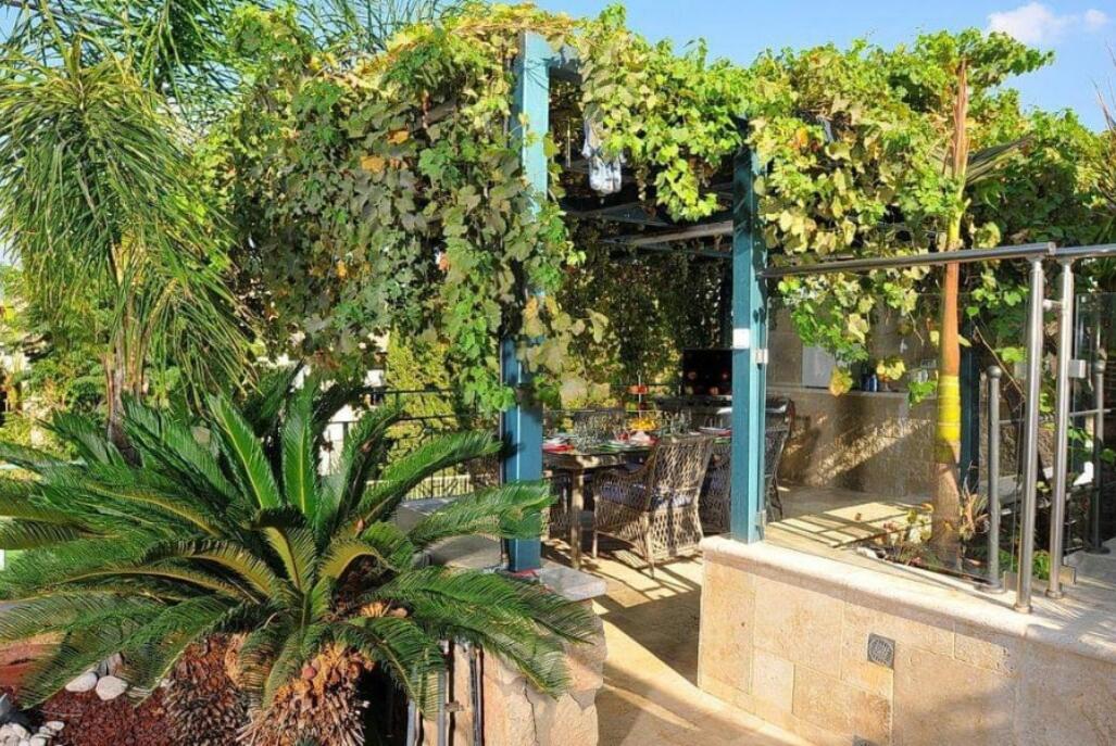 נווה אילה - סוויטות יוקרה צפון  18  נופש - וי פור ויקיישן - V for Vacation