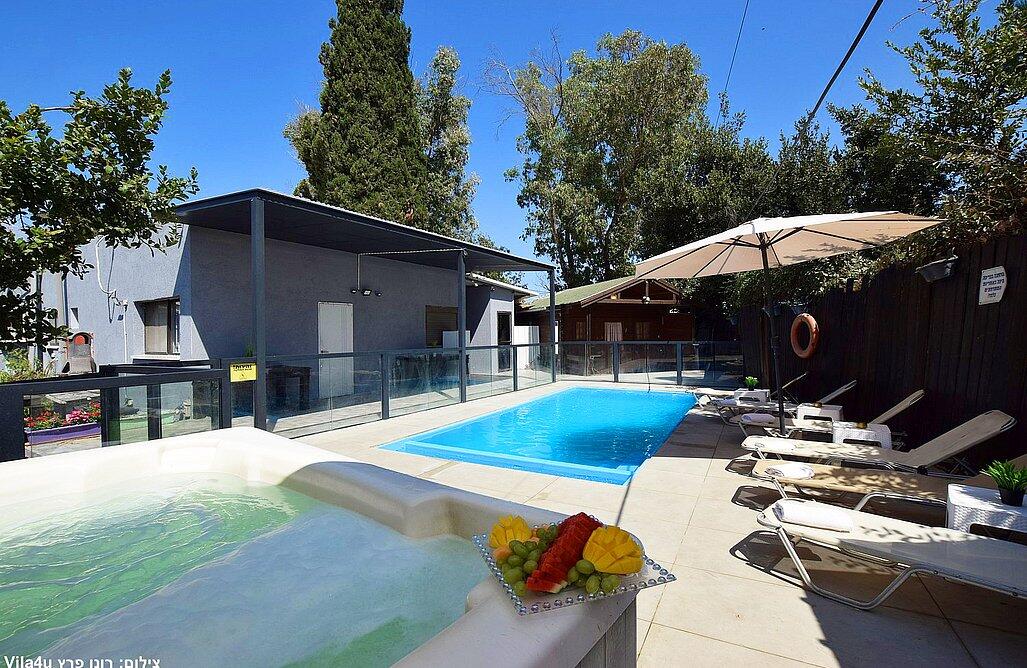 אחוזת הזוהר צפון  2  נופש - וי פור ויקיישן - V for Vacation