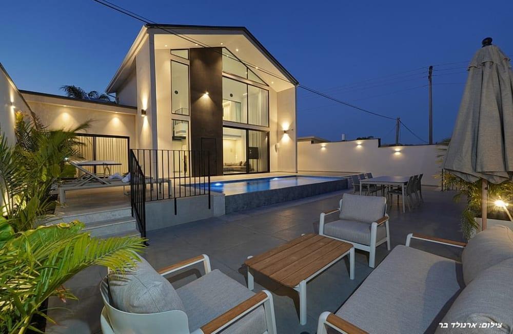 אחוזת קומו בוטיק - Como Boutique צפון  35  נופש - וי פור ויקיישן - V for Vacation