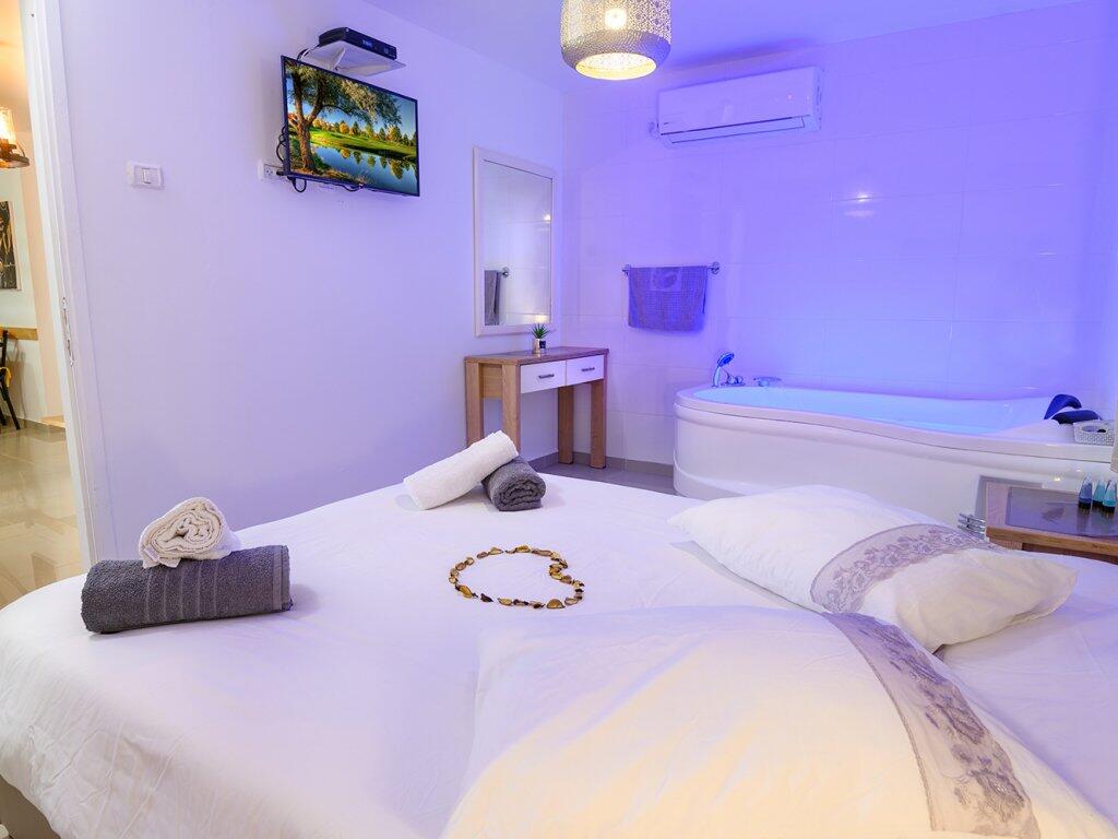 צימרים גליו בגליל צפון  26  נופש - וי פור ויקיישן - V for Vacation