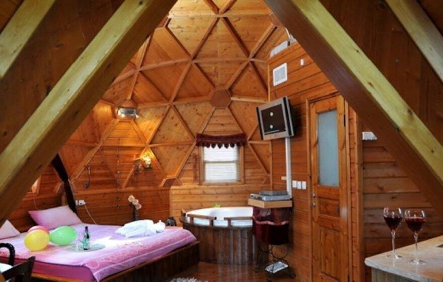 כיפת השמיים צפון  16  נופש - וי פור ויקיישן - V for Vacation