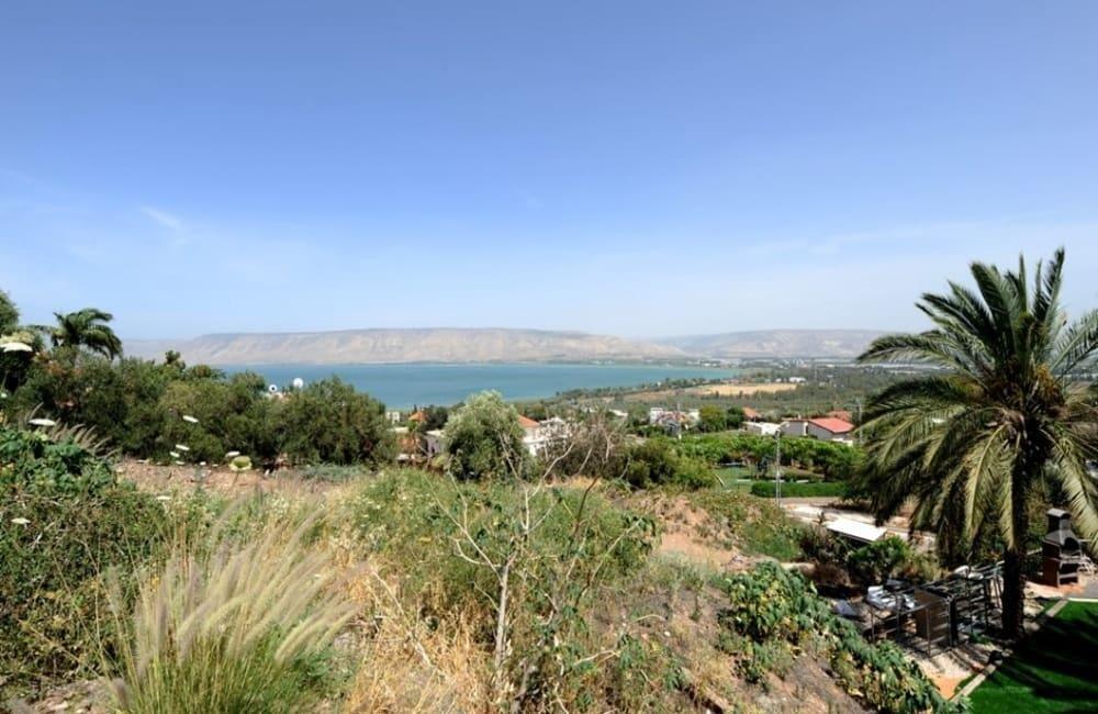 יהלי סוויטות אירוח צפון  6  נופש - וי פור ויקיישן - V for Vacation