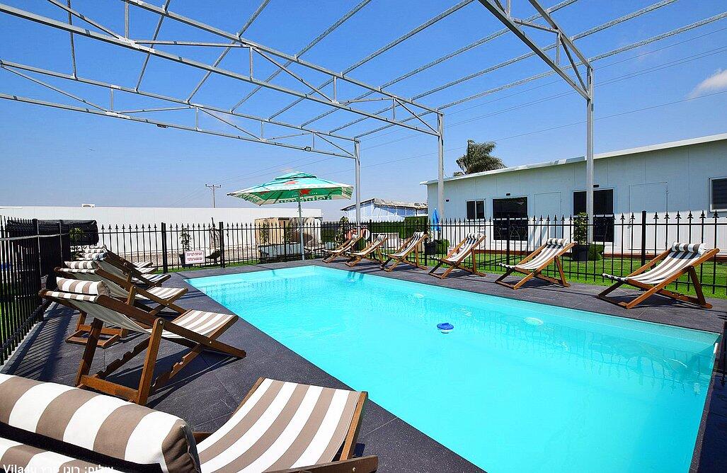 קומראן ריזורט דרום  2  נופש - וי פור ויקיישן - V for Vacation