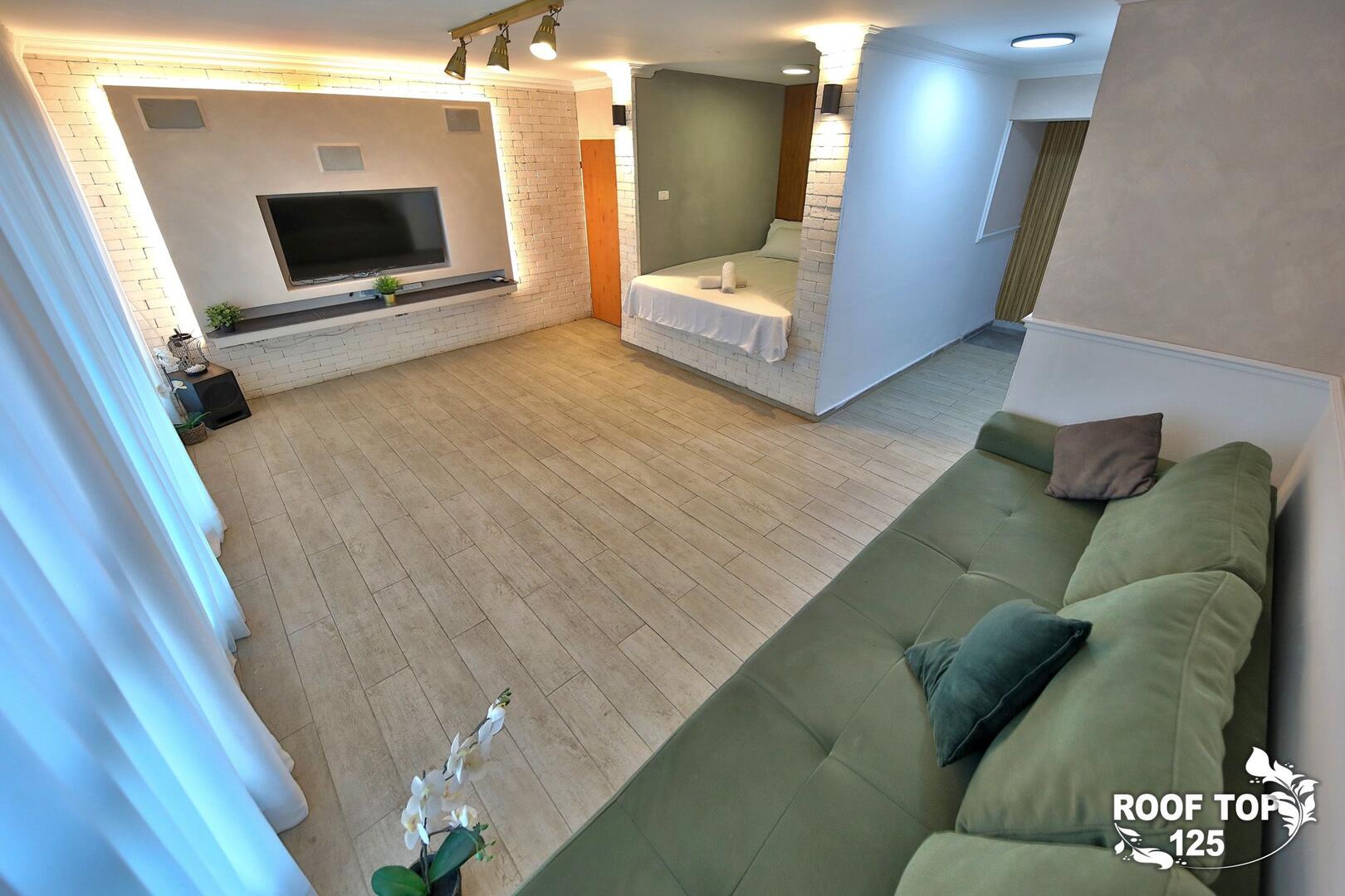 רוף טופ 125 צפון  7  לופט 4 יו