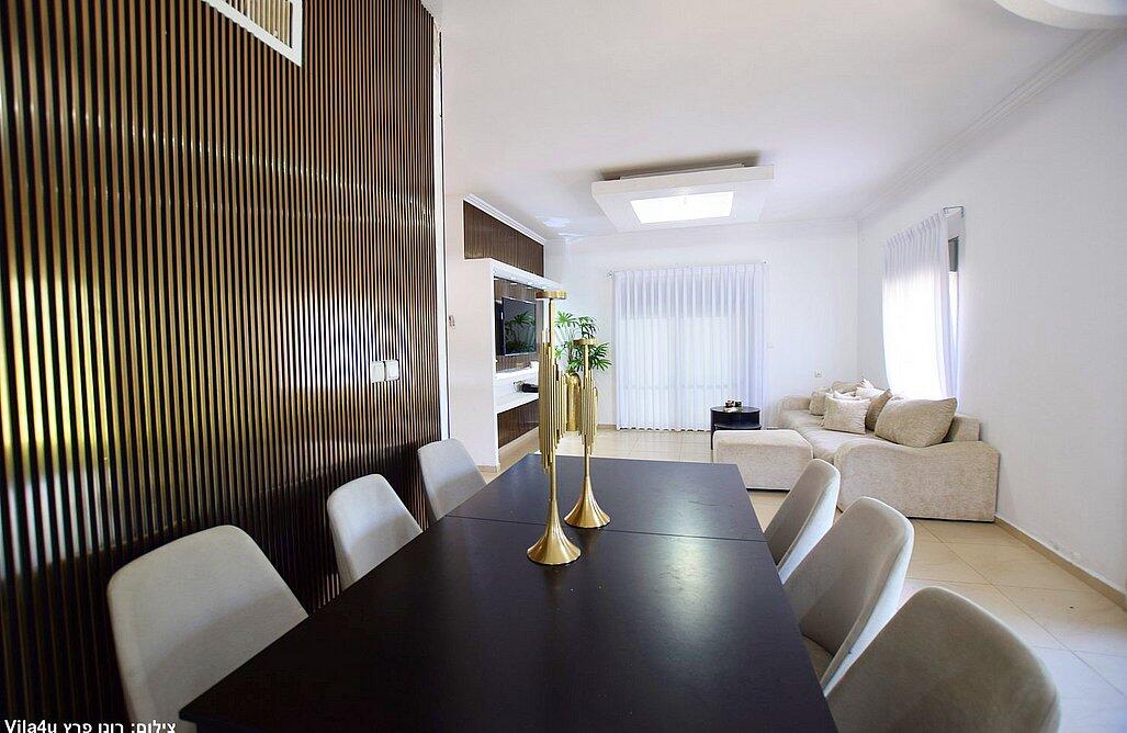 וילה אמור מרכז  21  נופש - וי פור ויקיישן - V for Vacation