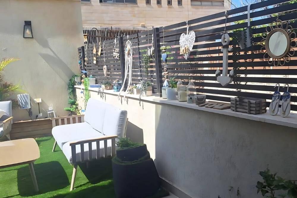 החצר בטיילת - אירועים ליד הים מרכז  26  לופט 4 יו