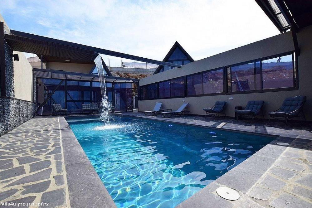 אחוזת לונריה צפון  3  נופש - וי פור ויקיישן - V for Vacation