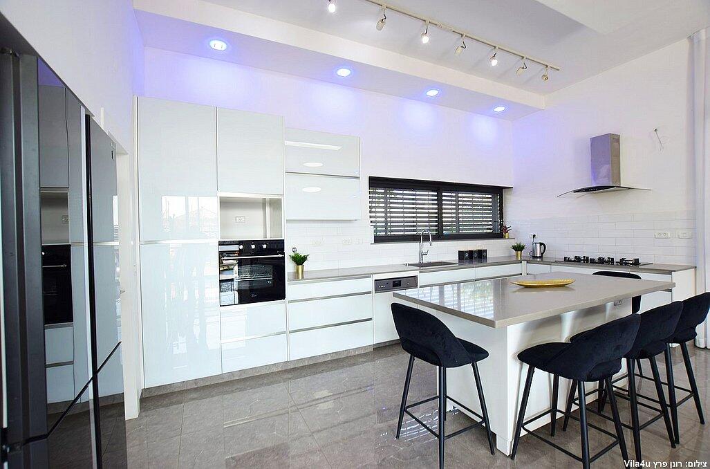 וילה מליה - Villa Melia צפון  23  נופש - וי פור ויקיישן - V for Vacation