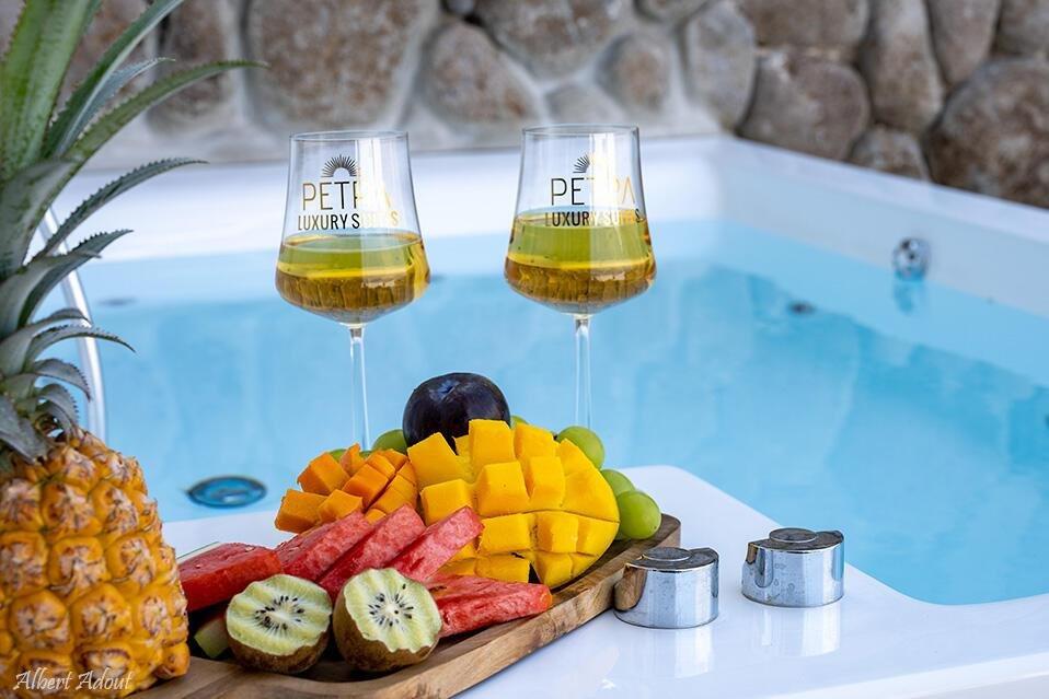 פטרה - סוויטות יוקרה צפון  8  נופש - וי פור ויקיישן - V for Vacation