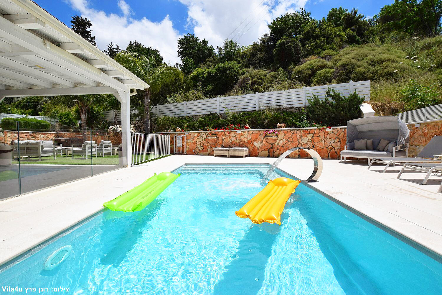 סוויטות רומאנס צפון  39  נופש - וי פור ויקיישן - V for Vacation