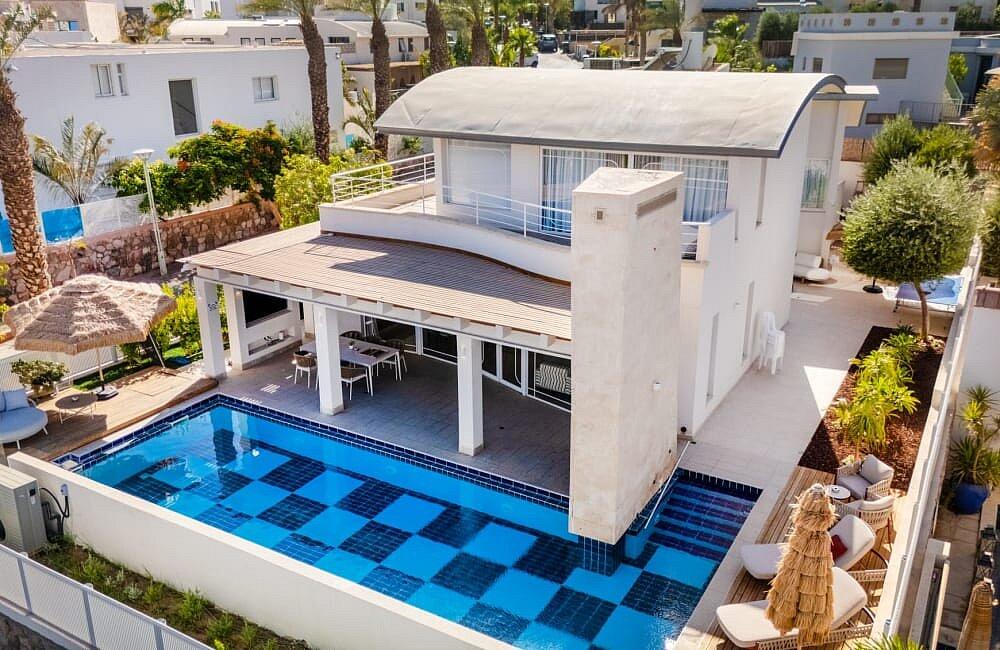 וילה קטלינה דרום  29  נופש - וי פור ויקיישן - V for Vacation