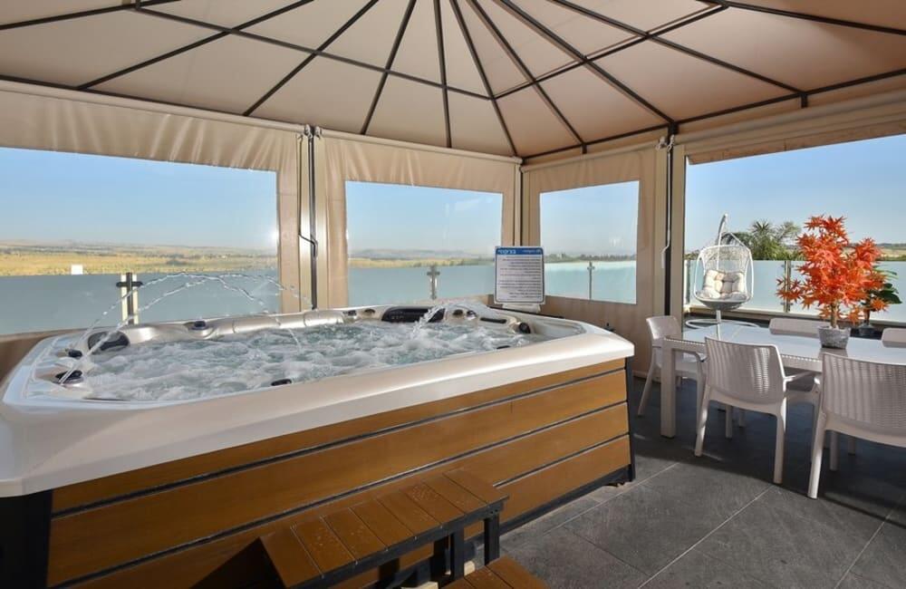 וילה מאיורי בוטיק צפון  16  נופש - וי פור ויקיישן - V for Vacation