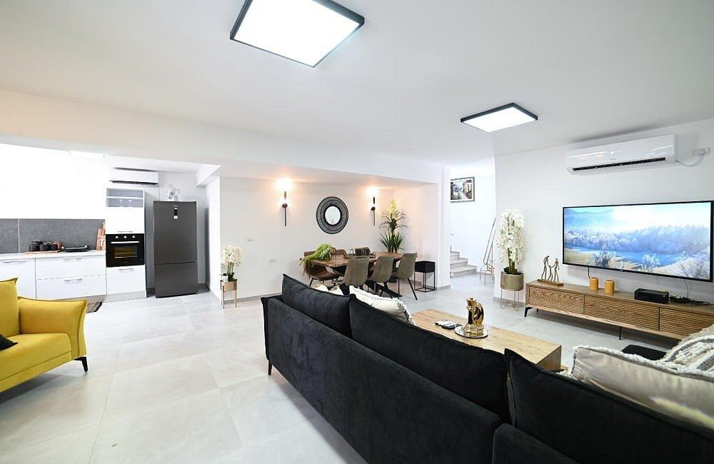 וילה רקפת צפון  11  נופש - וי פור ויקיישן - V for Vacation