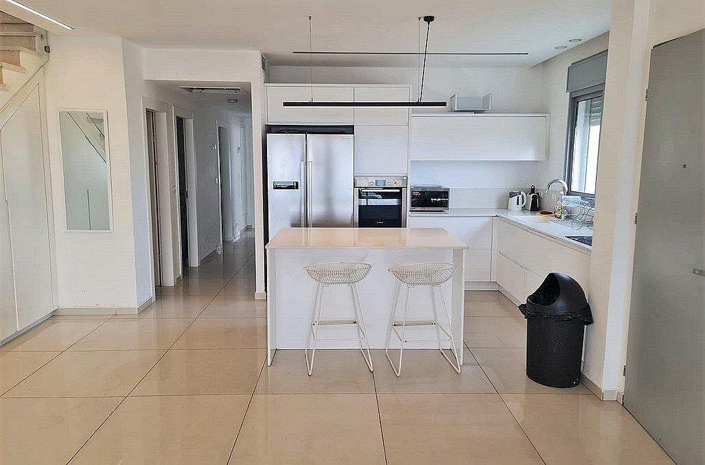 הלוטוס הלבן - The White Lotus דרום  5  נופש - וי פור ויקיישן - V for Vacation