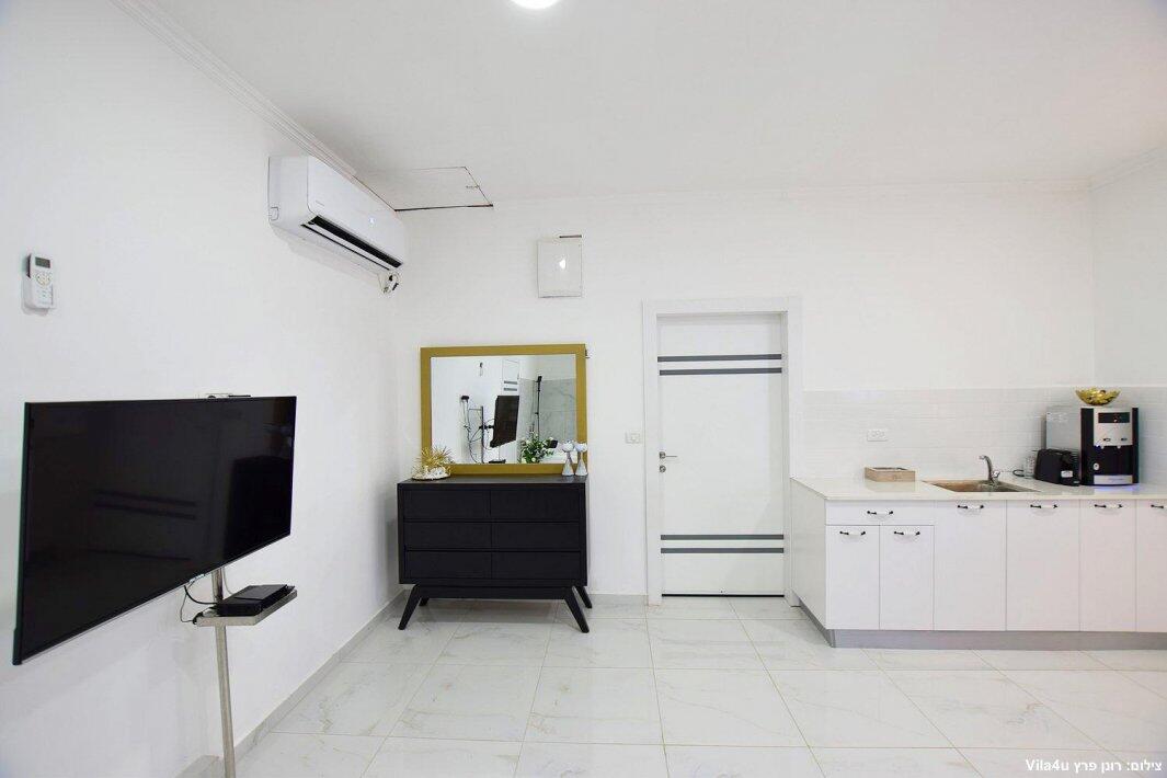 The Kings Place - אחוזת המלכים צפון  17  נופש - וי פור ויקיישן - V for Vacation