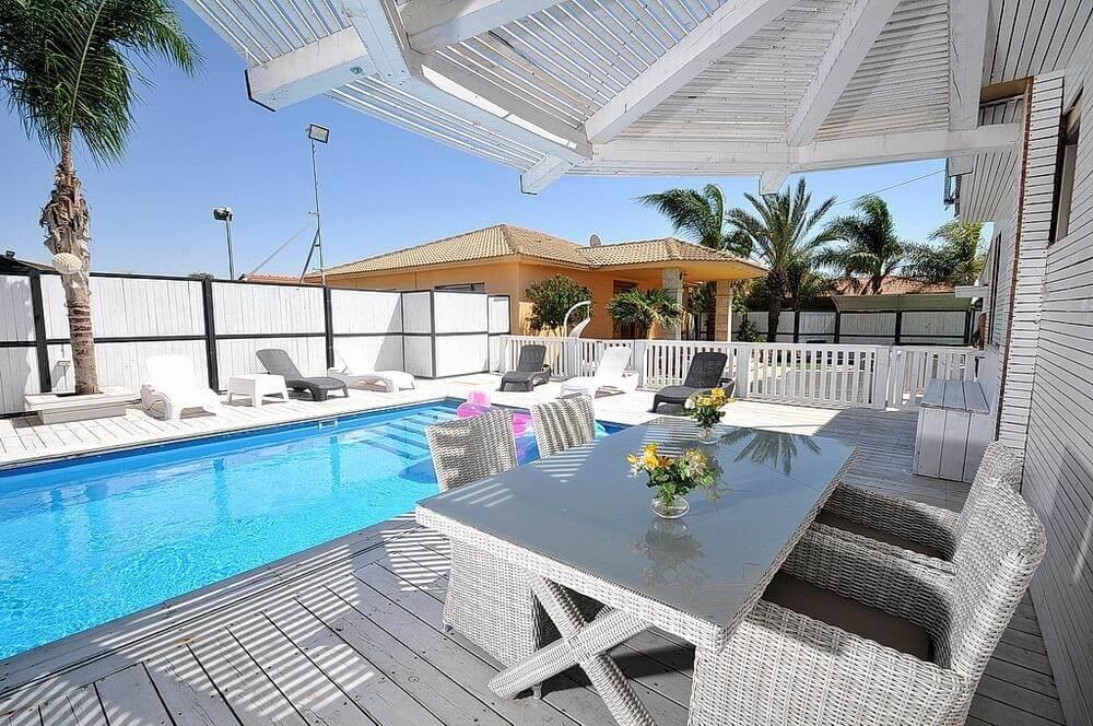 אחוזת בר דרום  9  נופש - וי פור ויקיישן - V for Vacation