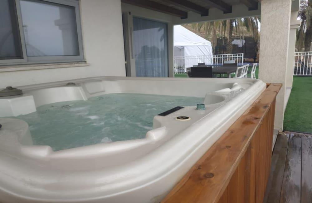 יהלי סוויטות אירוח צפון  3  נופש - וי פור ויקיישן - V for Vacation