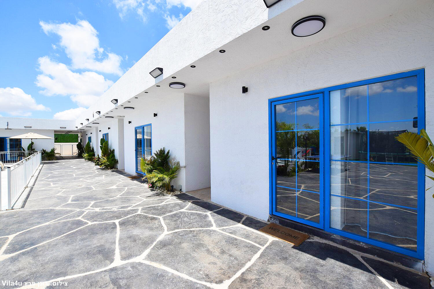 אחוזת מיקונוס ירכא צפון  23  נופש - וי פור ויקיישן - V for Vacation