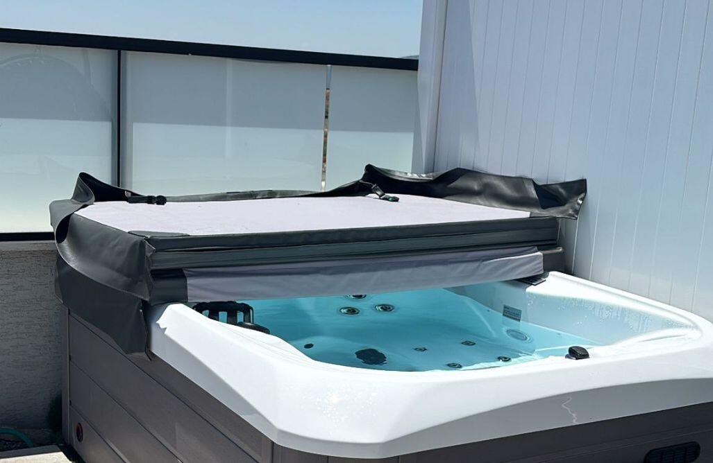 ארקו סוויט צפון  2  נופש - וי פור ויקיישן - V for Vacation