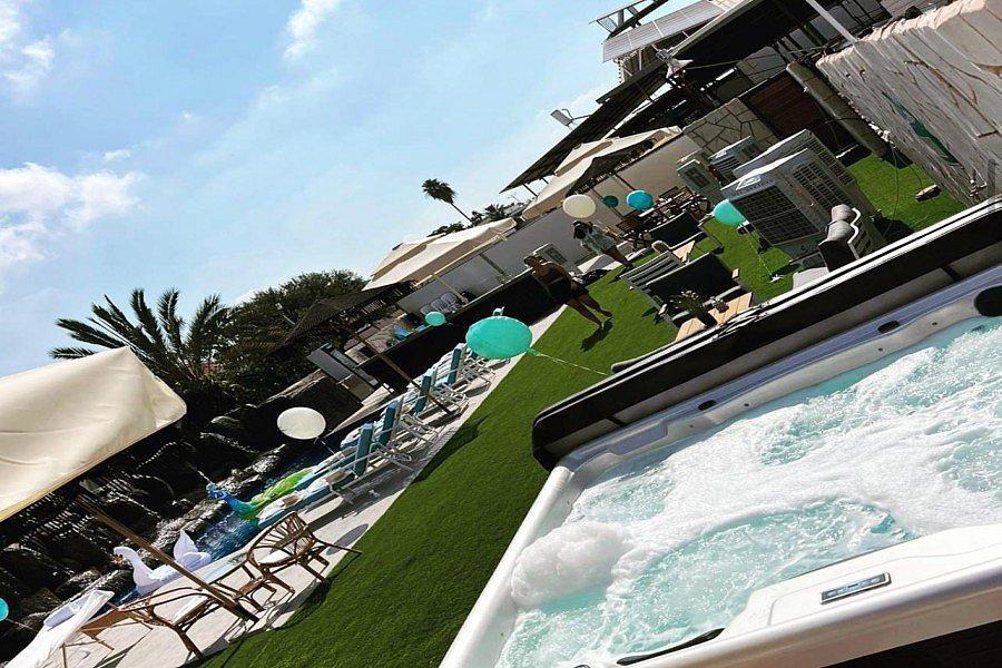 אחוזת רפאל גארדן מרכז  22  נופש - וי פור ויקיישן - V for Vacation