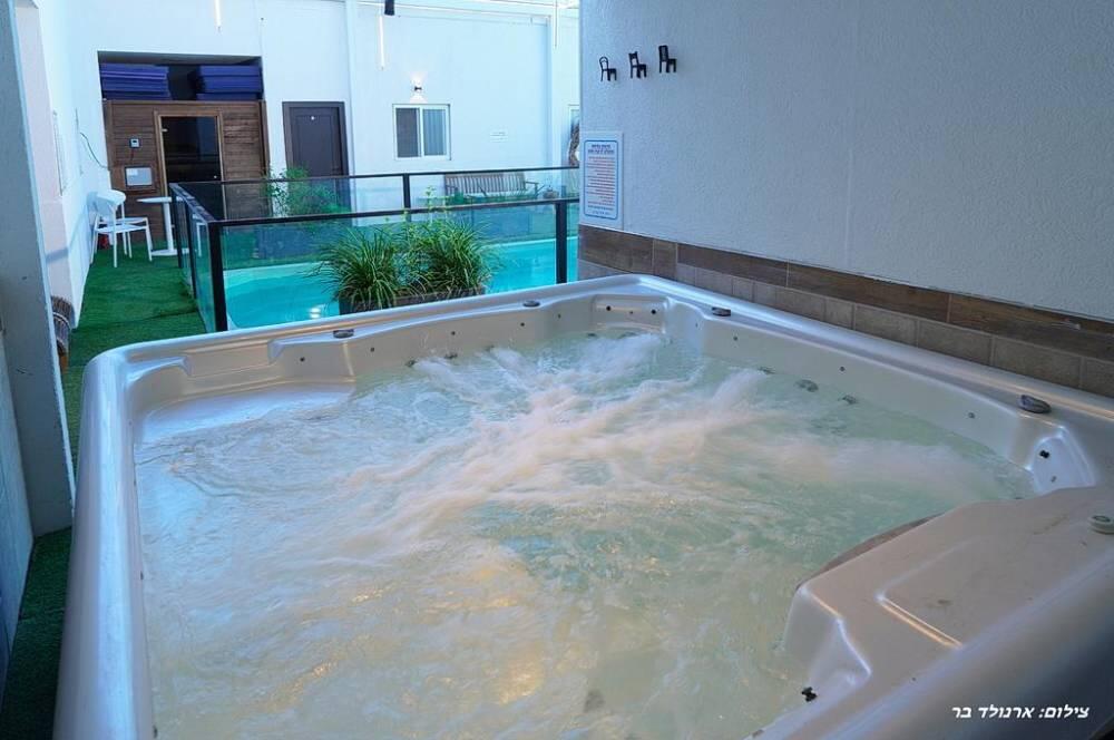 דון ליאון בוטיק צפון  4  נופש - וי פור ויקיישן - V for Vacation