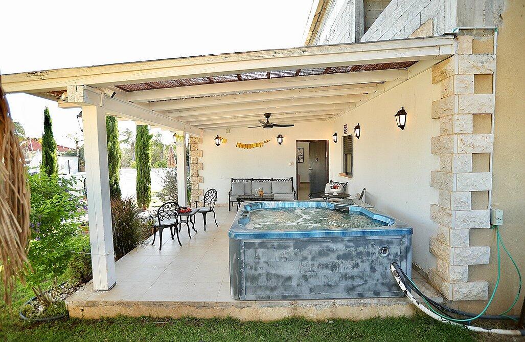 בית נופש בגלבוע צפון  26  נופש - וי פור ויקיישן - V for Vacation