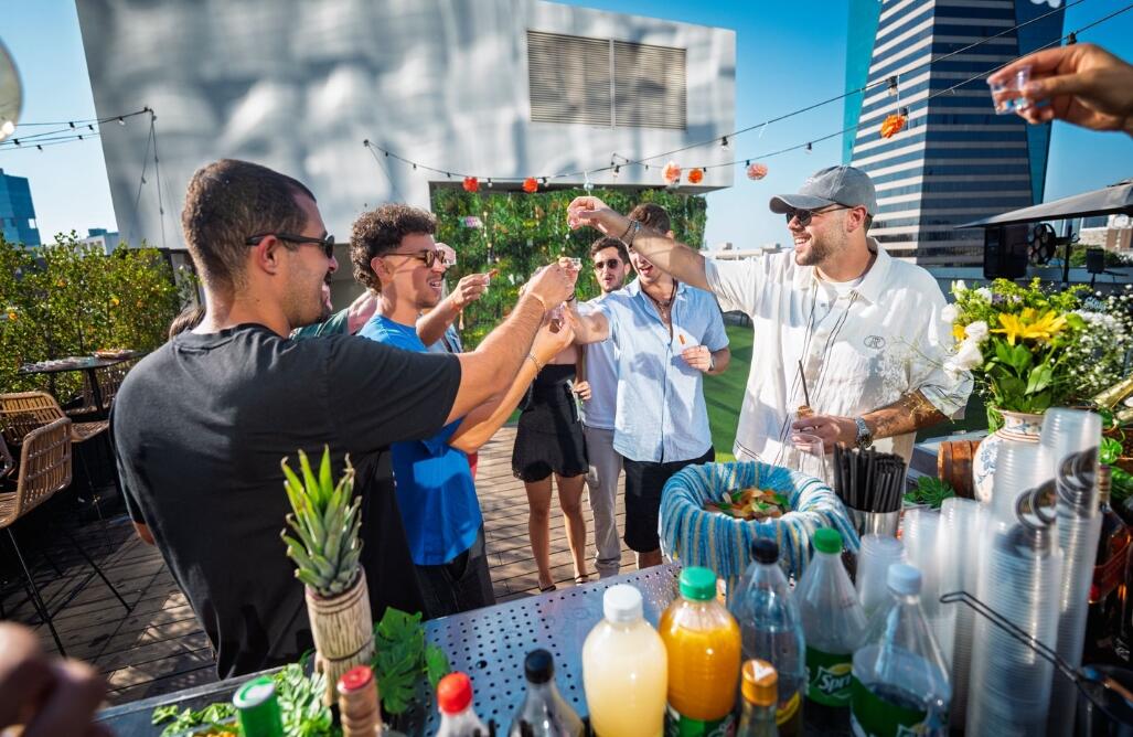 אלמאגו רוף תל אביב מרכז  6  לופט 4 יו