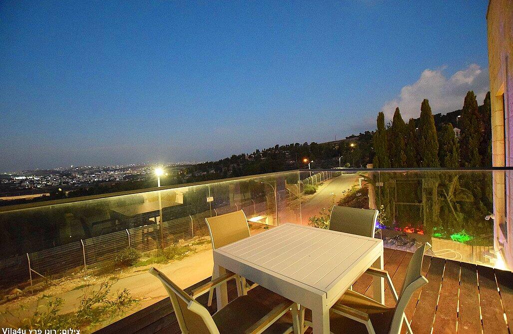 וילה נווה שמואל אינדיגו מרכז  15  נופש - וי פור ויקיישן - V for Vacation