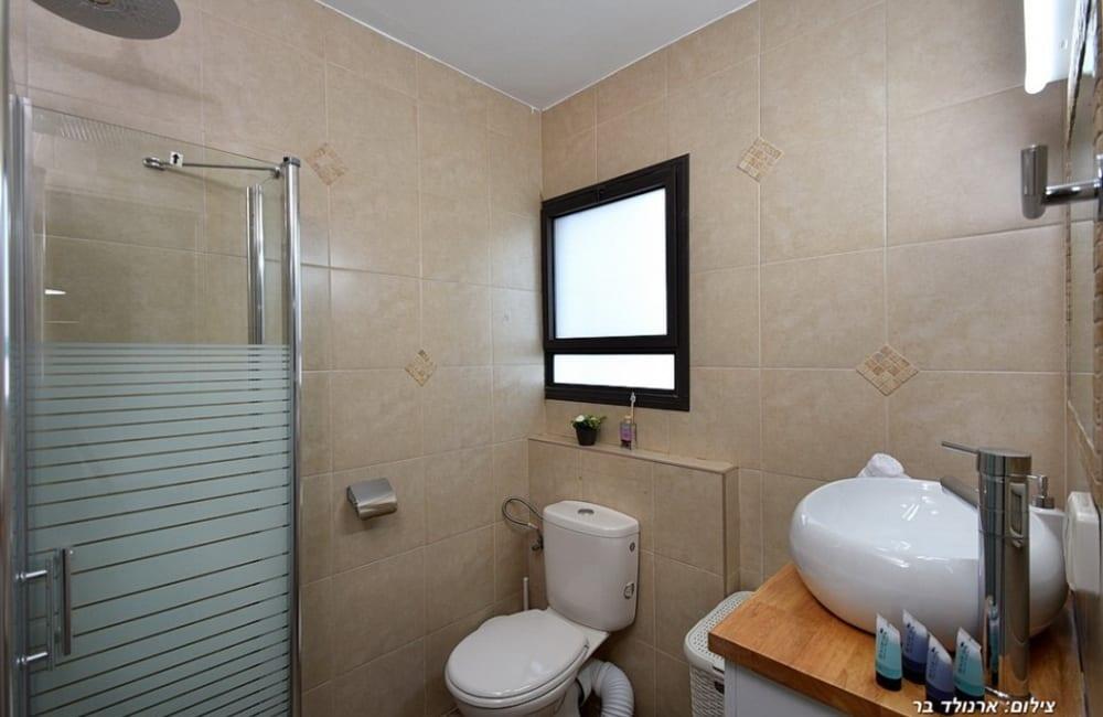 אחוזת אמור צפון  33  נופש - וי פור ויקיישן - V for Vacation