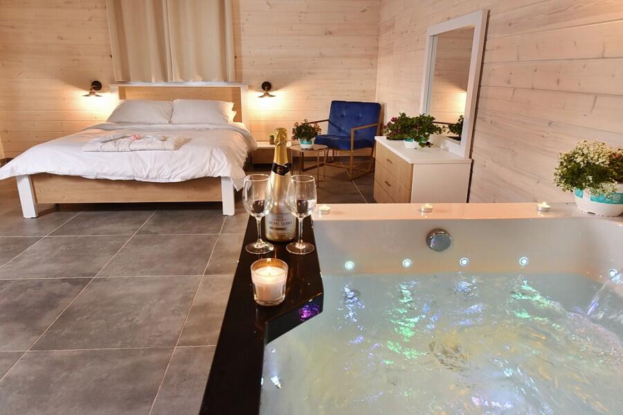 נחלים בקתות בטבע צפון  20  נופש - וי פור ויקיישן - V for Vacation