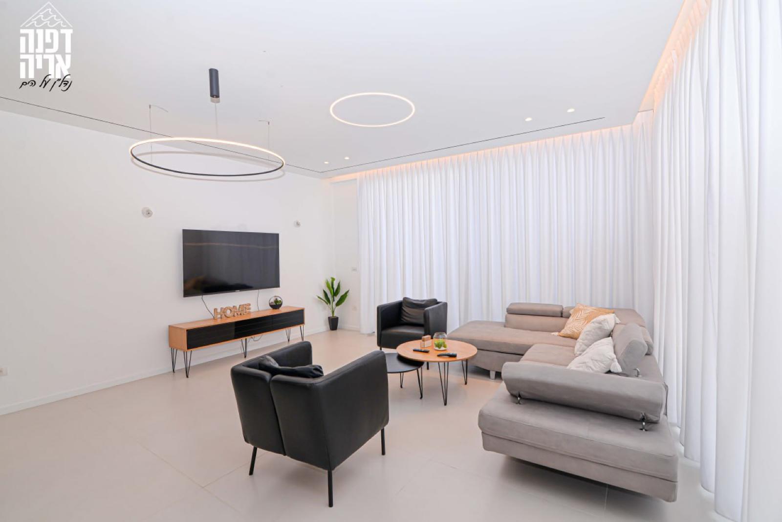 וילה על הים חדרה מרכז  10  נופש - וי פור ויקיישן - V for Vacation