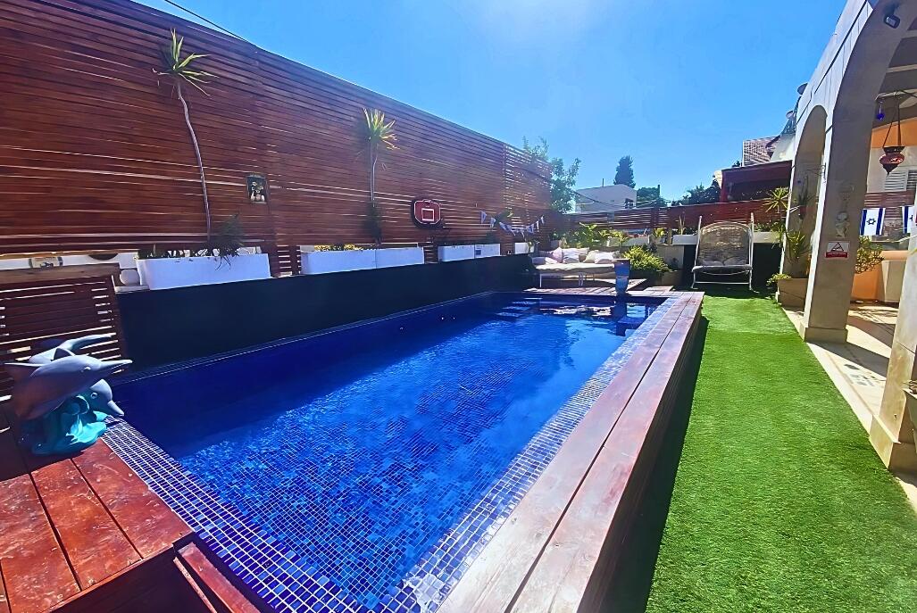 וואיט הול וילה -  Villa White hall מרכז  2  נופש - וי פור ויקיישן - V for Vacation