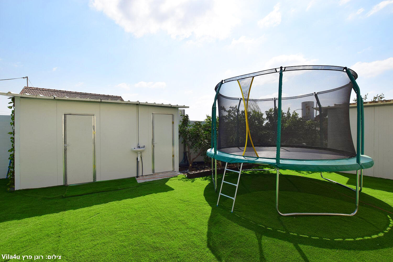 אחוזת עין הגפן מרכז  6  נופש - וי פור ויקיישן - V for Vacation