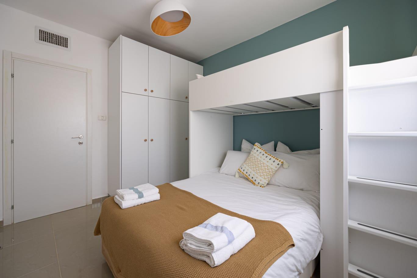 פנטהאוז לומינה - קומה 1 דרום  23  נופש - וי פור ויקיישן - V for Vacation