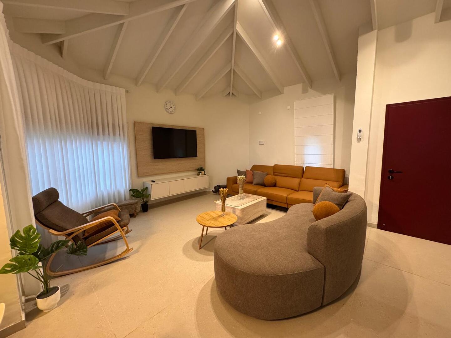 וילה סאן לייט - Sun Light צפון  3  נופש - וי פור ויקיישן - V for Vacation