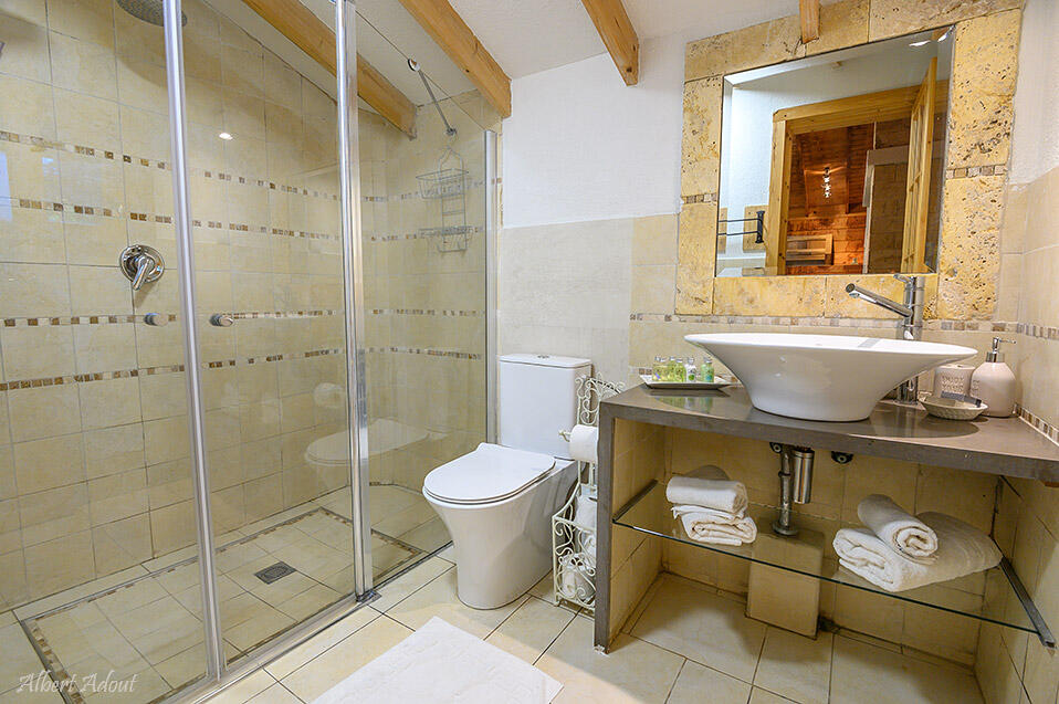 בקתות לב החורש צפון  14  נופש - וי פור ויקיישן - V for Vacation