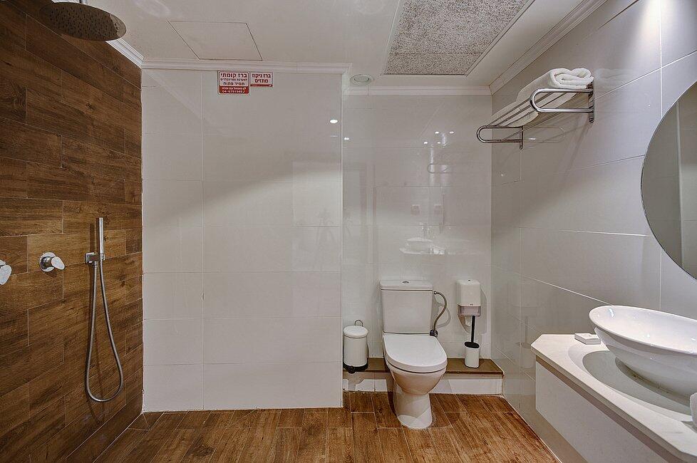 מלון רומנו צפון  30  נופש - וי פור ויקיישן - V for Vacation