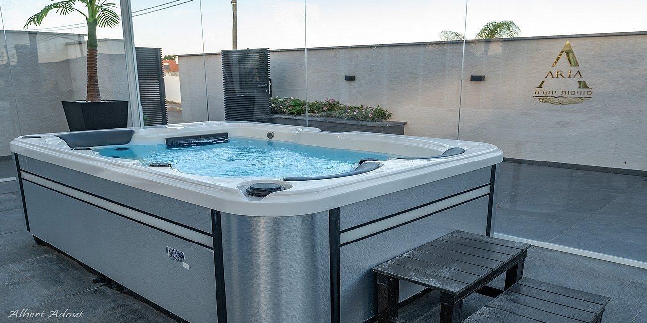 סוויטת אריה - ARIA צפון  9  נופש - וי פור ויקיישן - V for Vacation